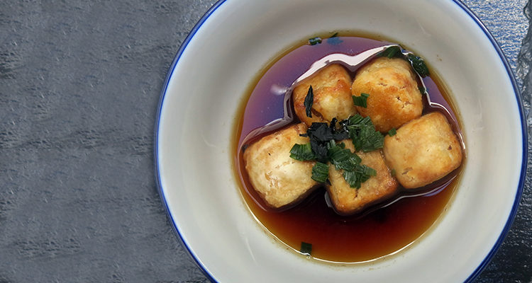 Tofu fregit amb salsa