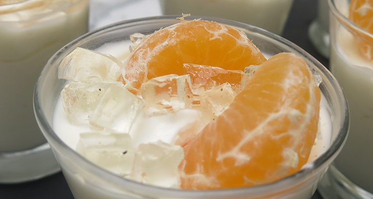 Gotet de mousse de llimona, gelatina de cava i mandarina