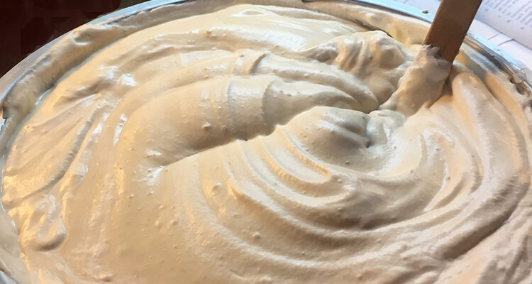Delicia de mascarpone i torró amb xocolata blanca